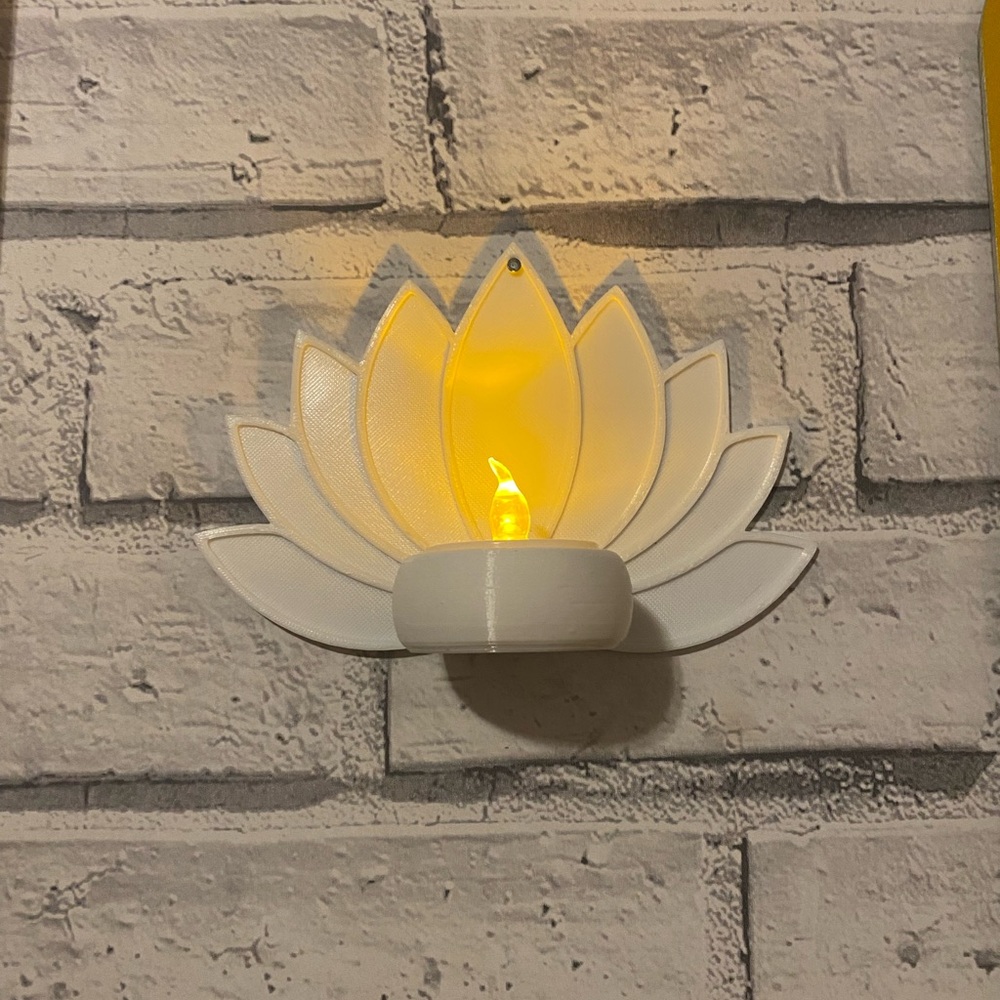 Tea light holder